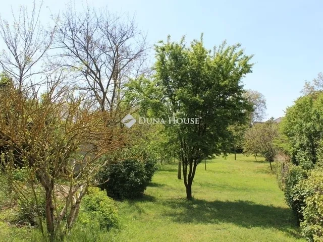 Eladó telek Gyömrő 1653 nm