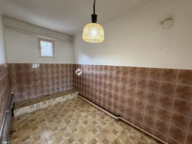 Eladó ház Tápiószecső 240 nm