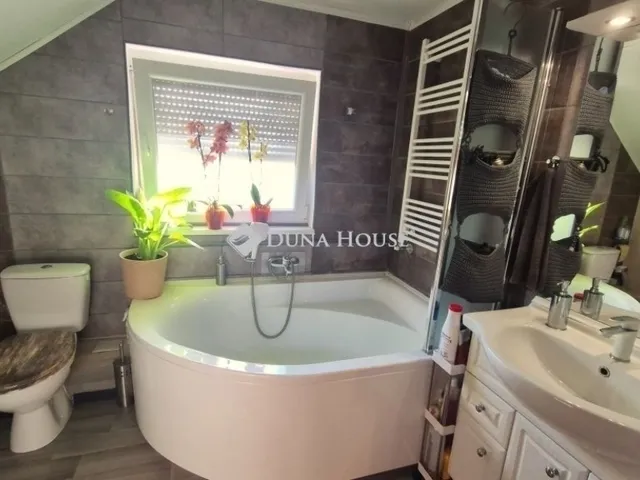 Eladó ház Őrbottyán 145 nm