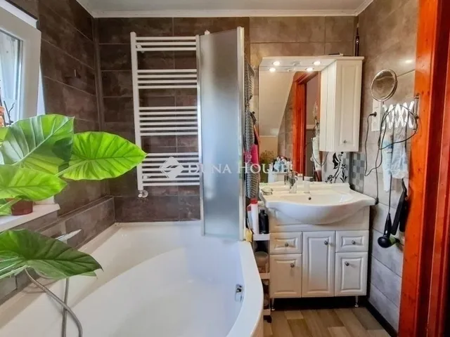 Eladó ház Őrbottyán 145 nm