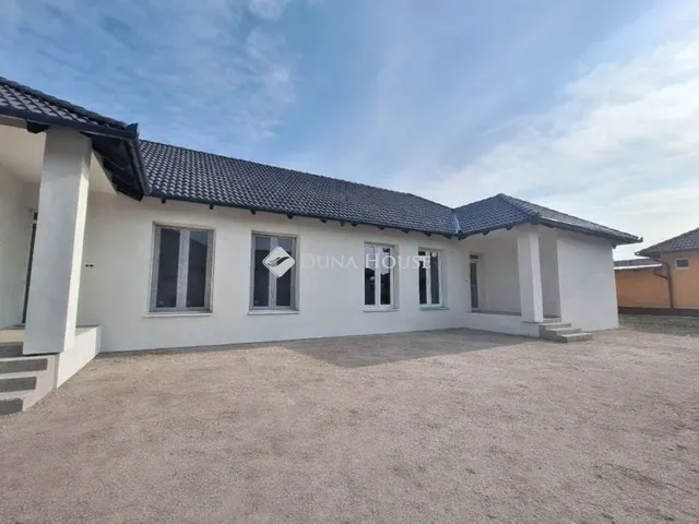 Eladó ház Monor 80 nm