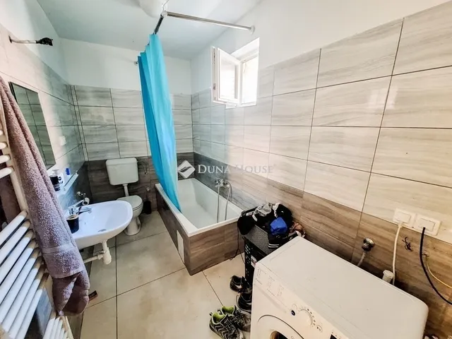 Eladó ház Monor 190 nm