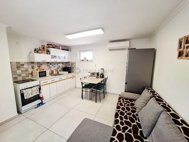 Eladó ház Monor 190 nm