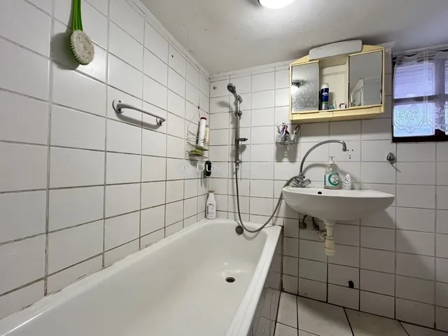 Eladó mezőgazdasági ingatlan Pilis 240 nm