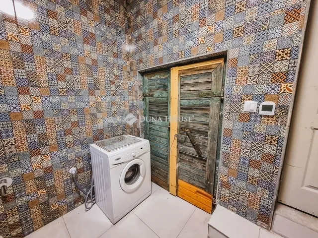 Eladó ház Vasad 300 nm