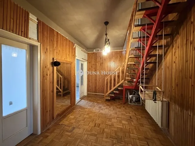 Eladó ház Tápiószecső 240 nm