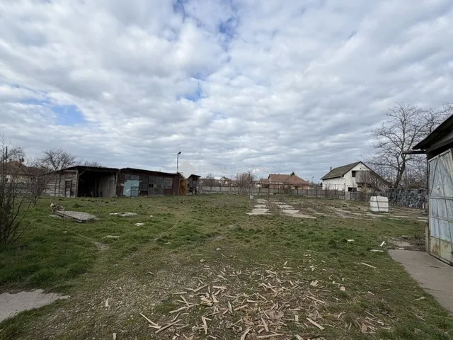 Eladó ház Tápiószecső 240 nm