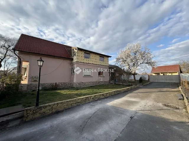 Eladó ház Tápiószecső 240 nm