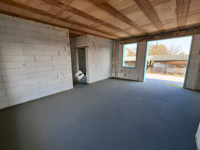 Eladó ház Mende 127 nm