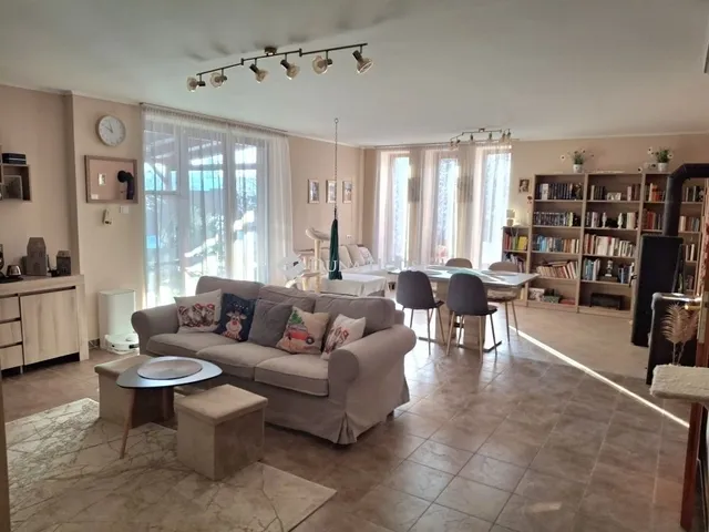 Eladó ház Tápióbicske 160 nm