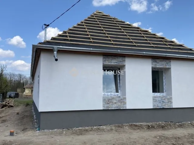 Eladó ház Tápióbicske 72 nm