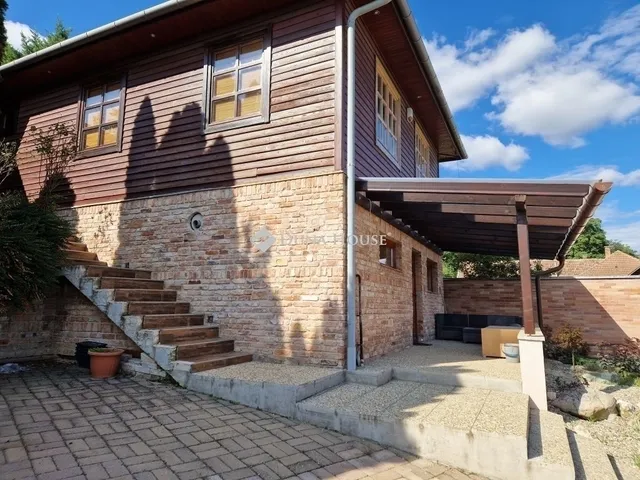 Eladó ház Gomba 167 nm