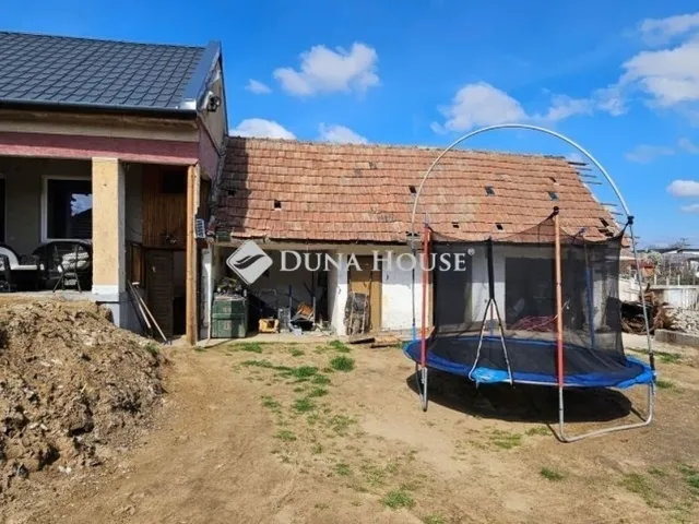 Eladó ház Tápiószecső 140 nm