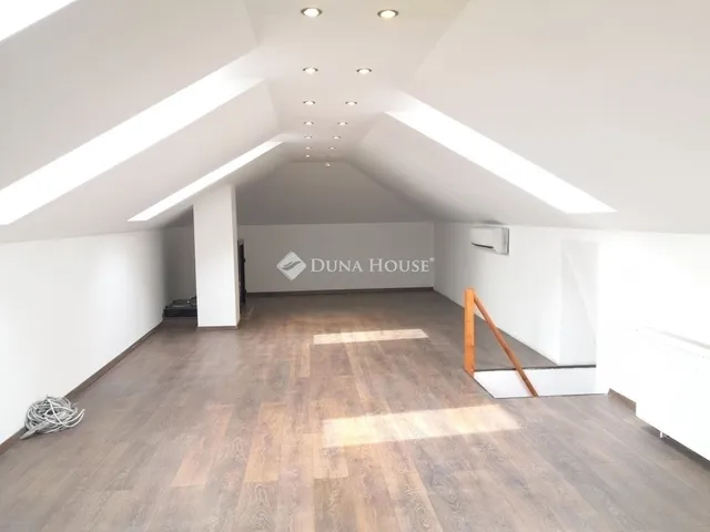 Eladó ház Vecsés 145 nm