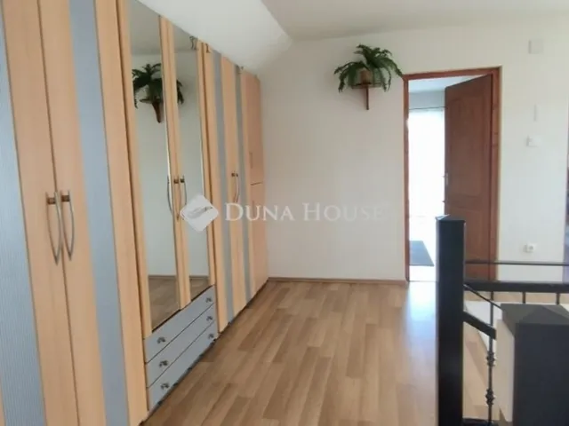 Eladó ház Solymár 165 nm