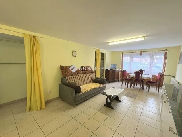 Eladó ház Úri 122 nm