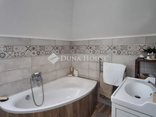 Eladó ház Vecsés 141 nm