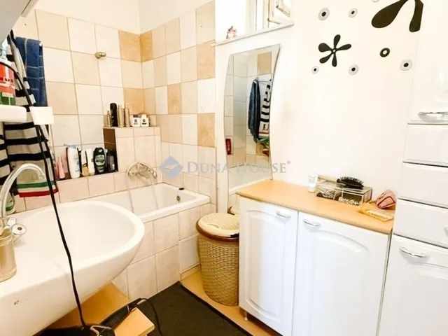 Eladó ház Vecsés 72 nm