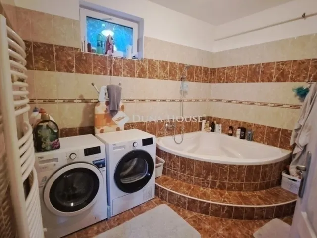 Eladó ház Üllő 122 nm