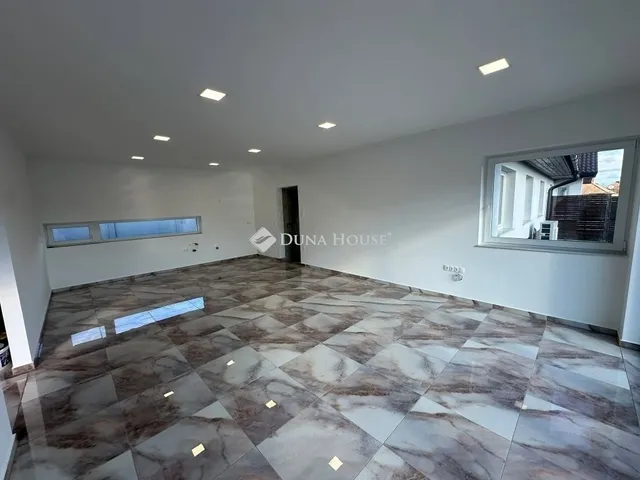 Eladó ház Albertirsa 175 nm