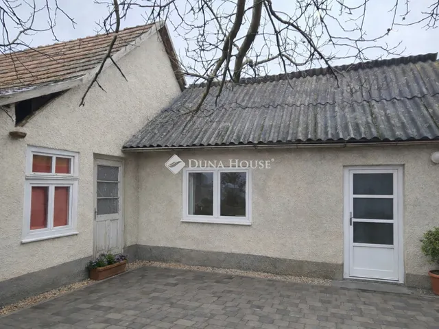Eladó ház Tápiószecső 75 nm