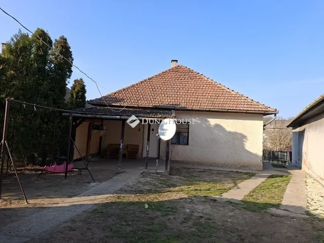 Eladó ház Bénye 72 nm