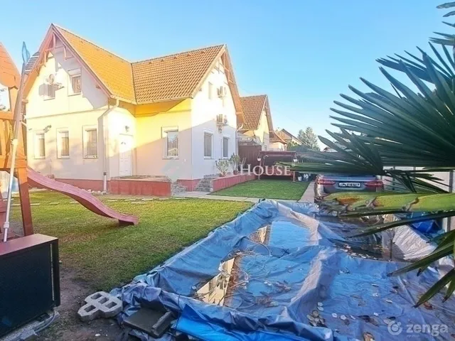 Eladó ház Üllő 122 nm