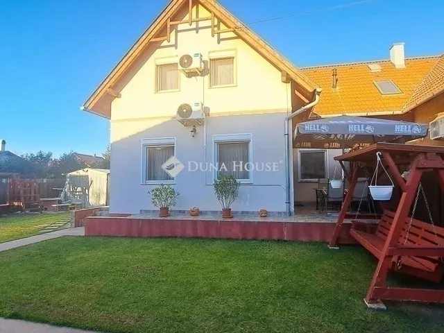 Eladó ház Üllő 122 nm