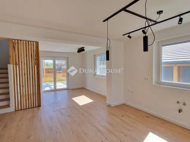 Eladó ház Csévharaszt 98 nm