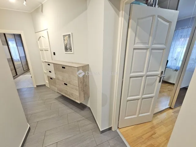 Eladó ház Üllő 132 nm