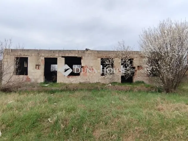 Eladó telek Nagykáta 1395 nm