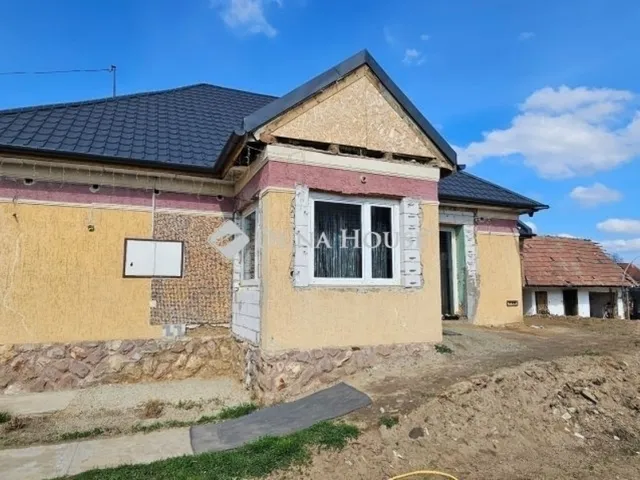 Eladó ház Tápiószecső 140 nm