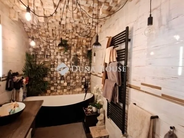 Eladó ház Vecsés 111 nm