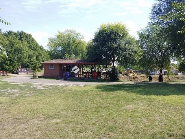 Eladó üdülő és hétvégi ház Tóalmás 30 nm