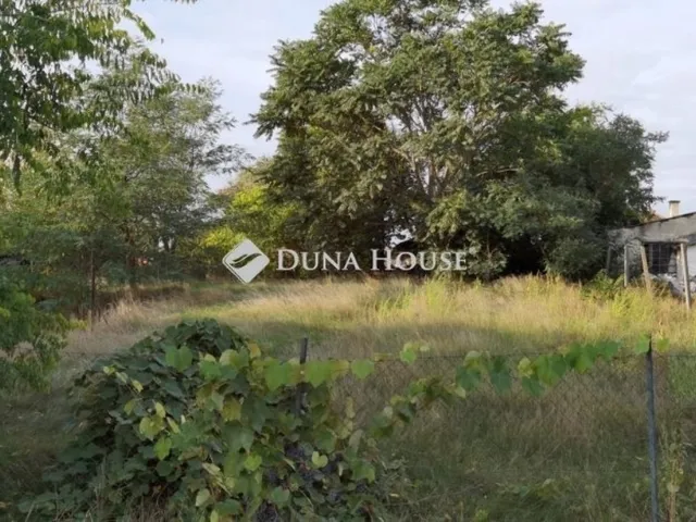 Eladó telek Budapest XVIII. kerület 510 nm