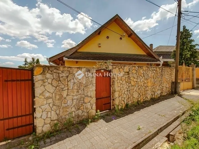 Eladó ház Mende 170 nm