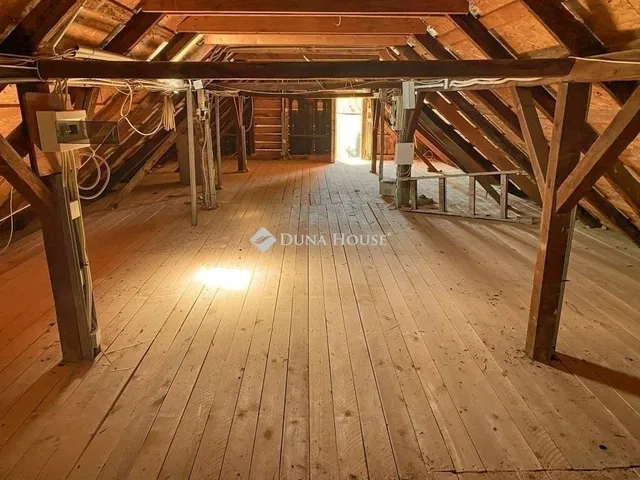 Eladó ház Mende 170 nm