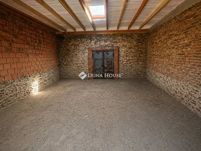 Eladó mezőgazdasági ingatlan Monor 90 nm