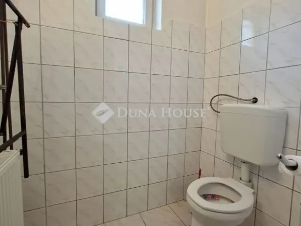 Eladó ház Tápiószecső 242 nm