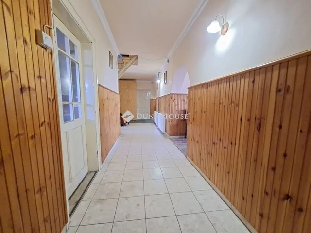 Eladó ház Tápiószecső 242 nm