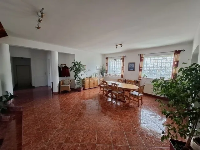 Eladó ház Fót 227 nm