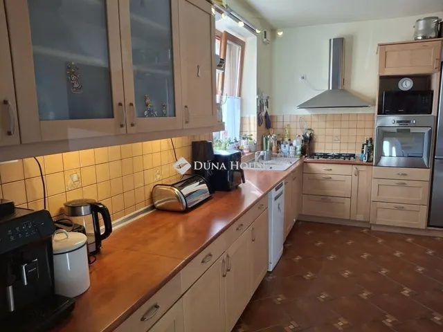 Eladó ház Tápióbicske 160 nm