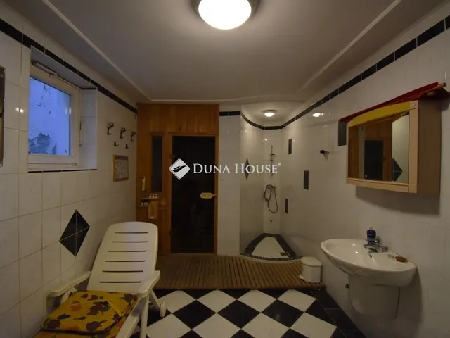 Eladó ház Csömör 462 nm