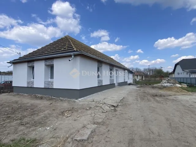 Eladó ház Tápióbicske 136 nm