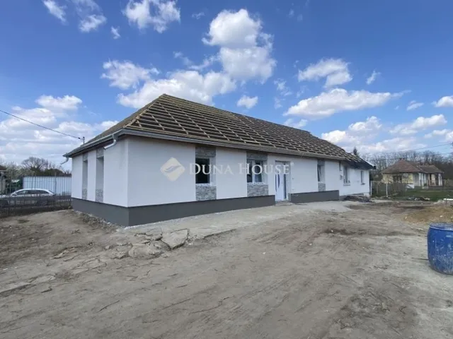 Eladó ház Tápióbicske 136 nm