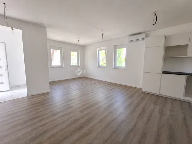 Eladó ház Gyál 88 nm