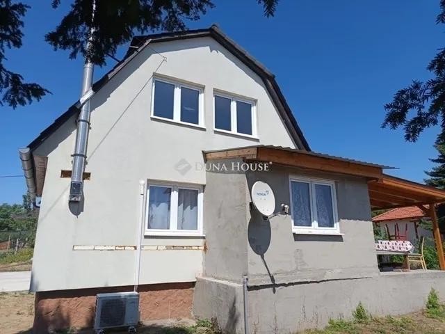 Eladó nyaraló Erdőkertes 60 nm
