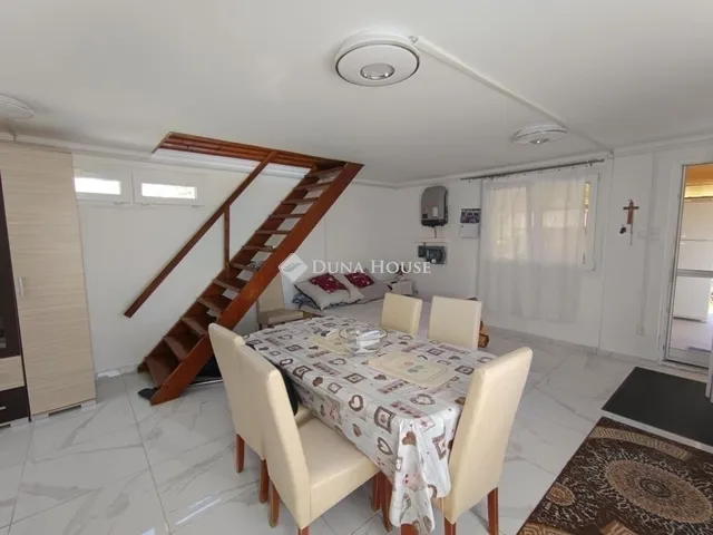 Eladó nyaraló Erdőkertes 60 nm