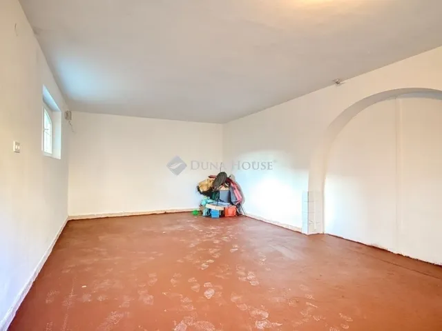 Eladó lakás Budapest XVIII. kerület 336 nm