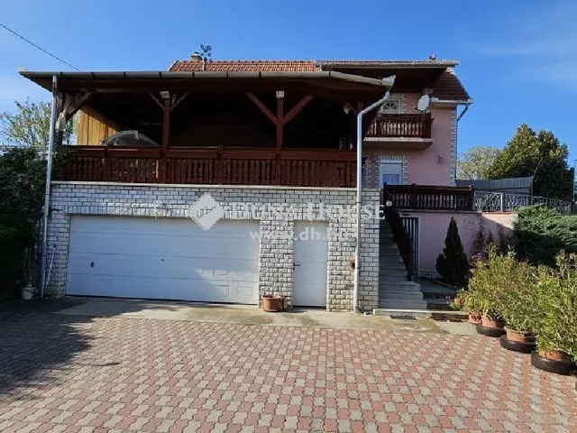 Eladó ház Tápiószecső 270 nm